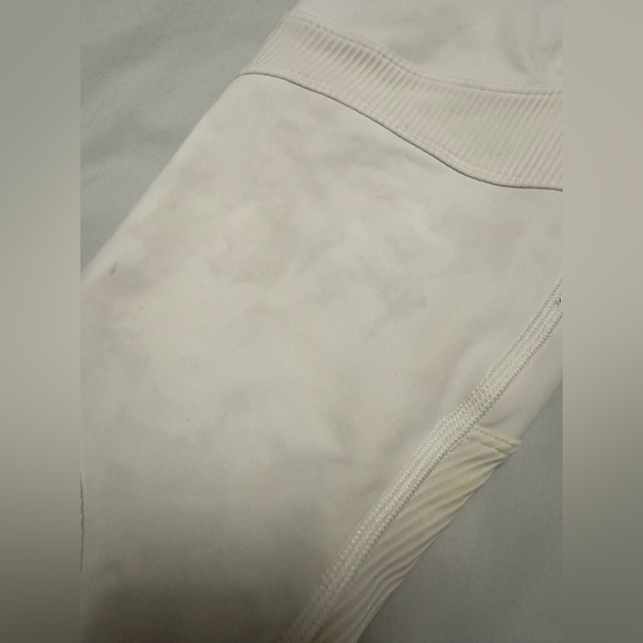 Lululemon New Ambition Super High-Rise Tight 28" *Stained* - Picture 7 of 14